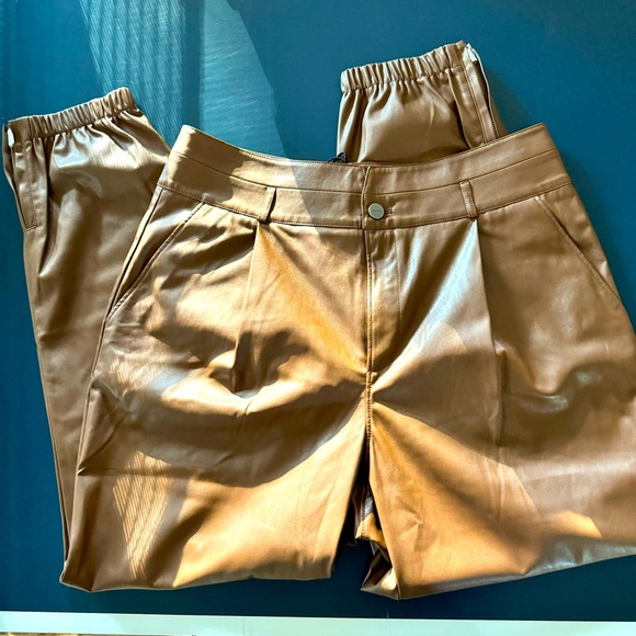 PAIGE | High Rise Pleated Mayslie Jogger - Cognac Vegan Leather, Size: 10 - Picture 2 of 10